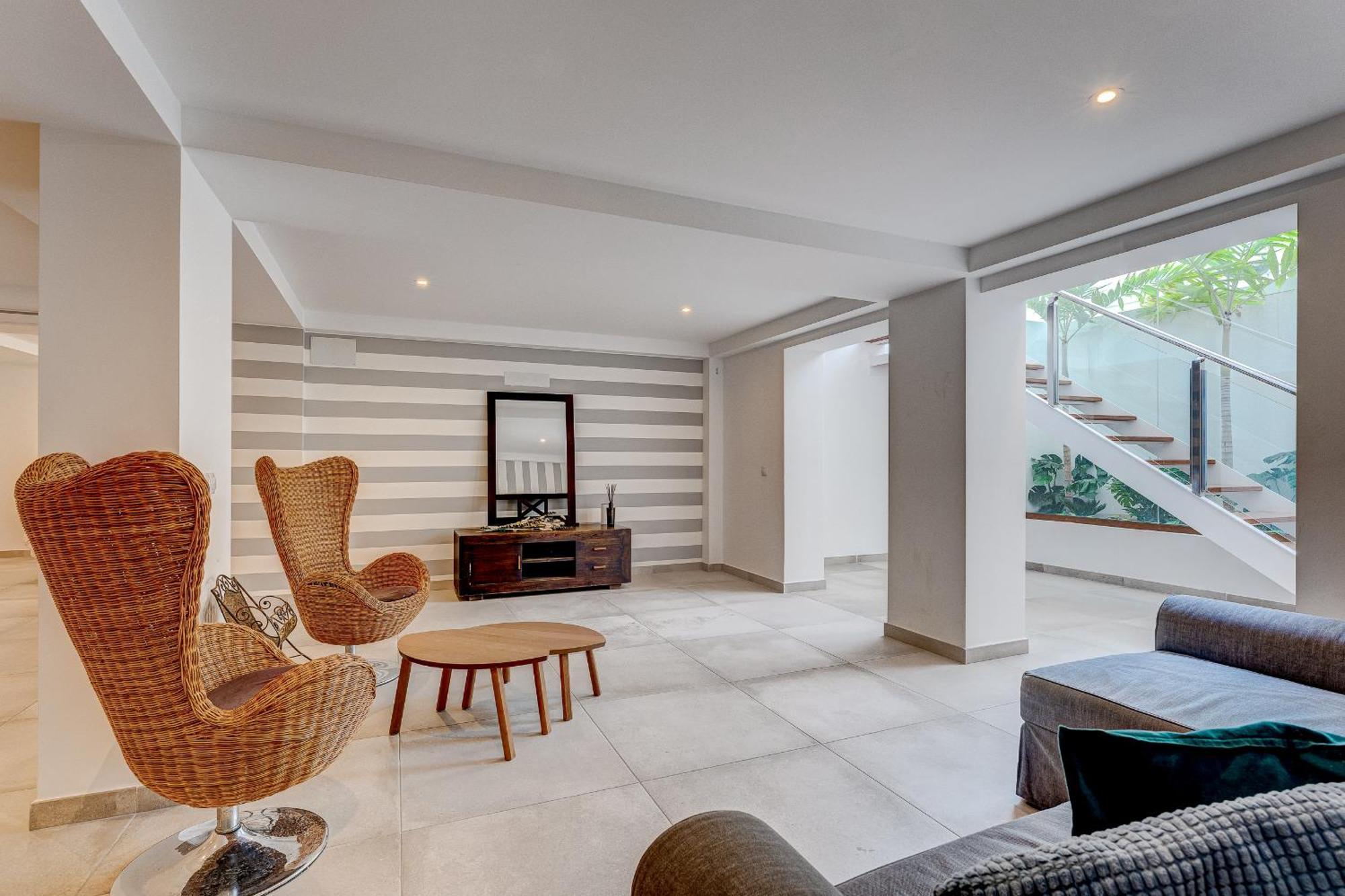Fabulous Contemporary 5 Bedroom Villa With Private Heated Pool, Sleeps Max 13 Callao Salvaje Luaran gambar
