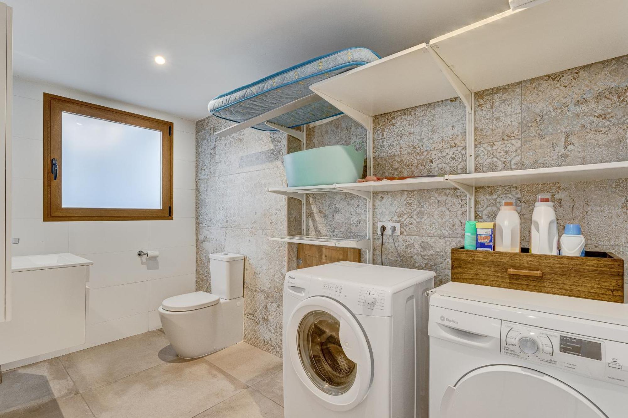 Fabulous Contemporary 5 Bedroom Villa With Private Heated Pool, Sleeps Max 13 Callao Salvaje Luaran gambar