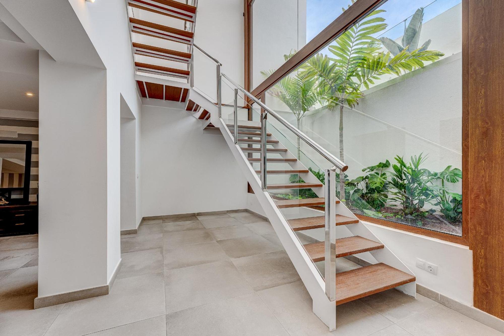 Fabulous Contemporary 5 Bedroom Villa With Private Heated Pool, Sleeps Max 13 Callao Salvaje Luaran gambar