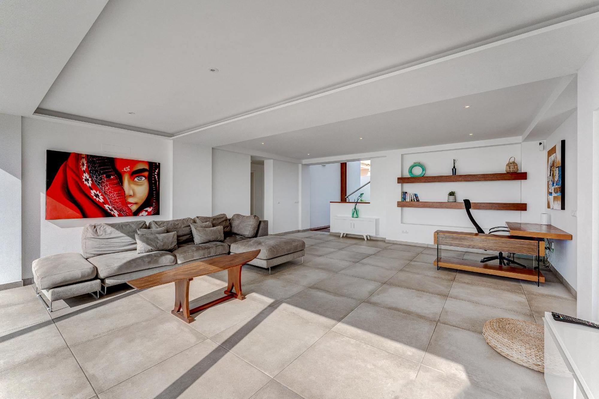 Fabulous Contemporary 5 Bedroom Villa With Private Heated Pool, Sleeps Max 13 Callao Salvaje Luaran gambar